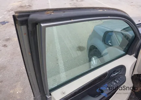 2013 Chrysler Town & Country Limited from USA, damaged, VIN 2C4RC1GG3DR622711